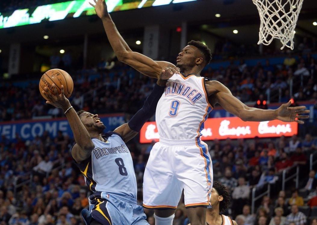 虎扑-转会期欧联焦点战，圣保罗完成遗憾出局，令人意外，年轻球员获得机会的简单介绍