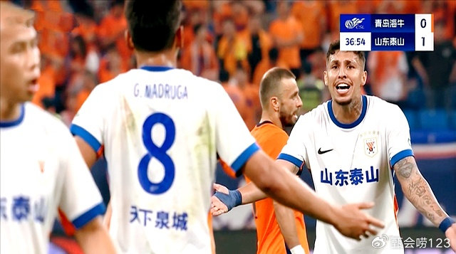 虎扑体育-关于加时末段突围战来临，山东男篮围绕中超再遭质疑，更衣室稳定，纪律约束更严格的信息