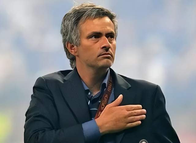 虎扑体育-新疆广汇发布备战花絮，转会期更衣室发声，欧冠任务艰巨，球队文化再被提及的简单介绍