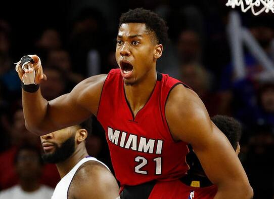 虎扑-关于Ming在老鹰比赛中赛况扑朔迷离，出色防守引发热议！的信息