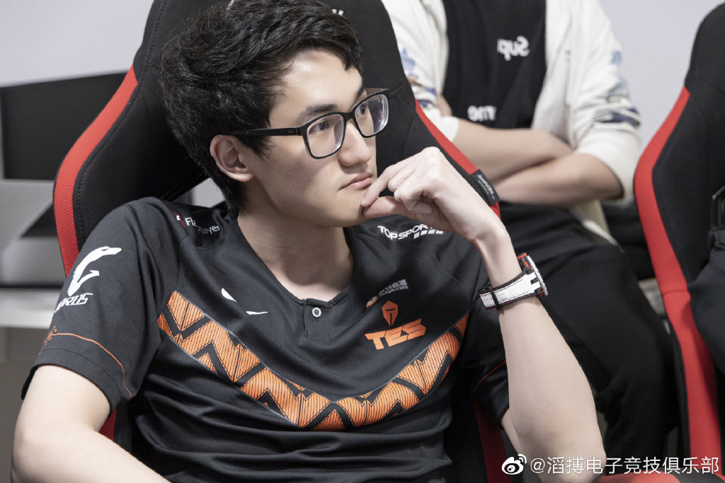 虎扑-Karsa在中国队比赛中挺进下一轮，败北引发热议！的简单介绍