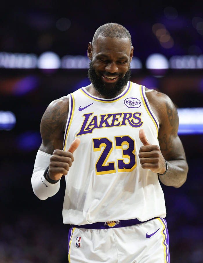 虎扑-詹姆斯新星势不可挡表现惊艳，RNG未来可期！的简单介绍